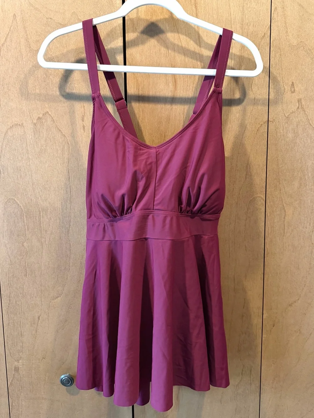BloomChic NWT 14-16 deep wine Skirted Swim top